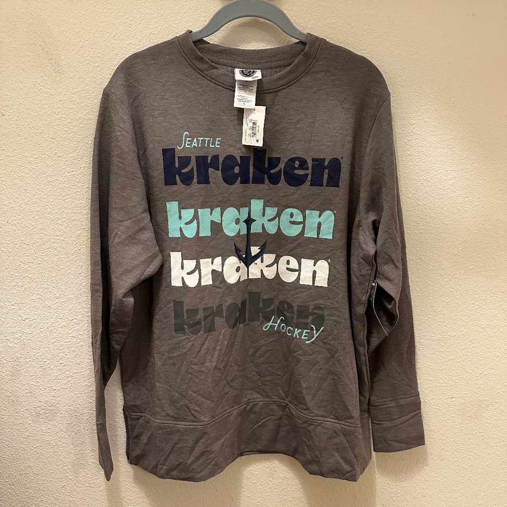 Women's Seattle Kraken light gray hockey lightweight sweatshirt NWT SZ XL